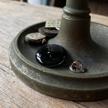 【new!!】antique round dial brooch 【K1009】