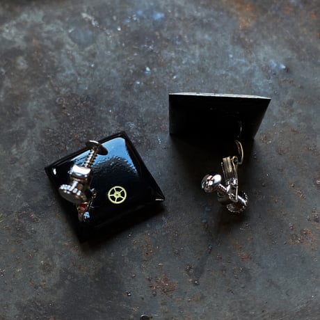 antique dial square rhombus earrings 【K0810】