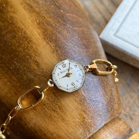antique octagon dial bracelet "BULOVA"【K0820】