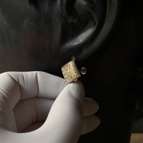 antique dial square rhombus earrings "GRUEN"(ボックス付)【K1003】