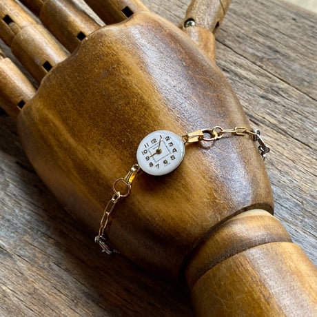 【new!!】antique round dial bracelet stainless×K18GP【K0991】