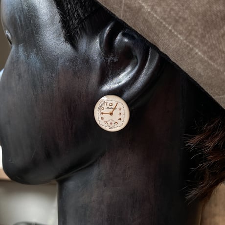 【new!!】antique round dial pierced earrings【K1010】