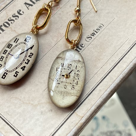 antique oval dial hook pierced earrings K18GP【K0883】