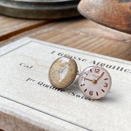 antique small round dial earrings【K0851】
