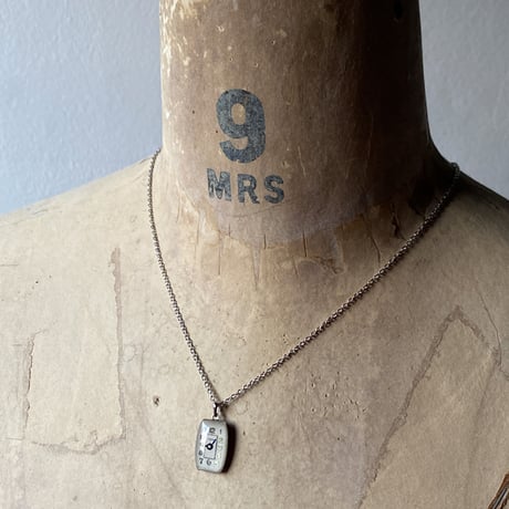 【K0665】antique rectangle dial necklace