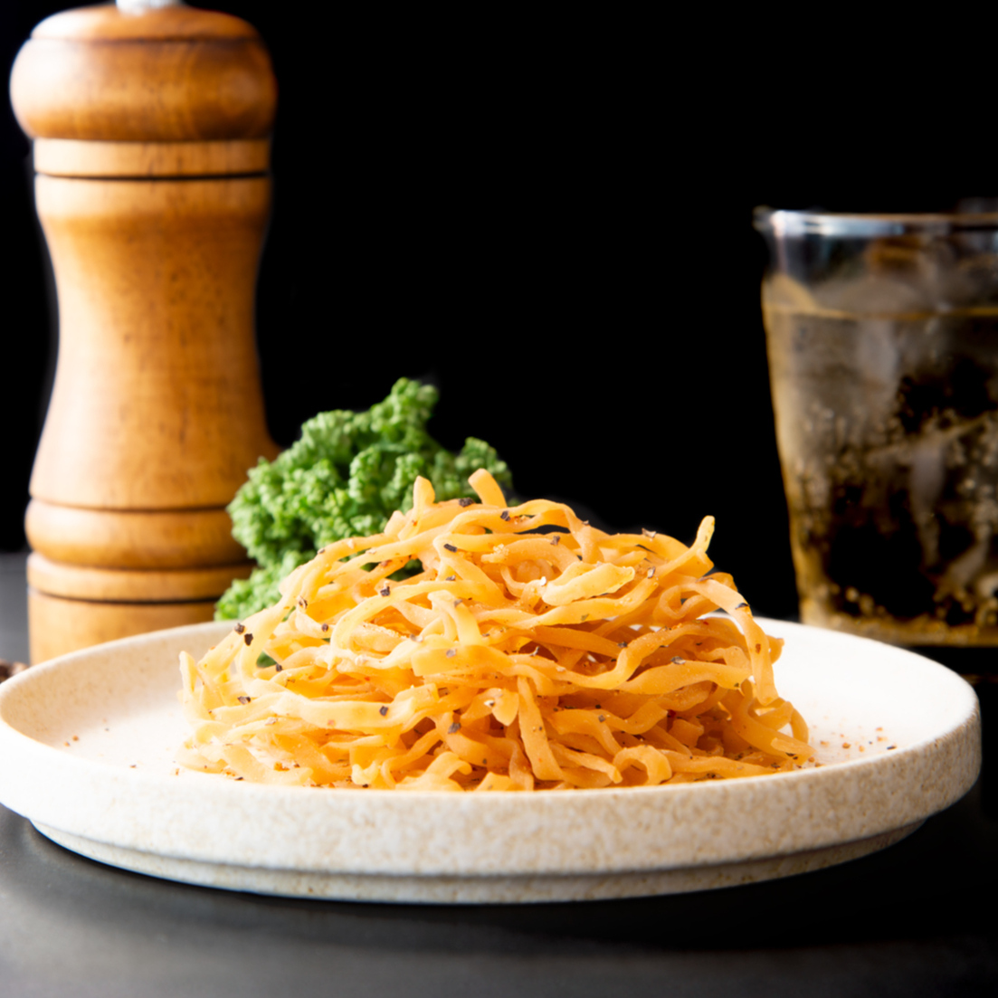 こてまる出品　メック こんにゃくするめ ブラックペッパー | マルキン食品公式通販サイト