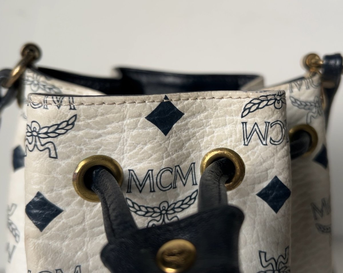 MCM ショルダーバッグ ホワイト 巾着型 ヴィセトス ヴィンテージ