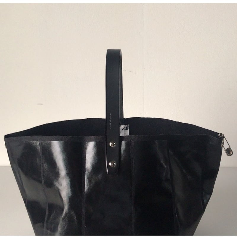 その他ブランド / how to live/ハンドバッグ/キャンバス/BLK/無地 how to live ハウトゥリブ ダイスバッグ キャンバス／レザーハンドル