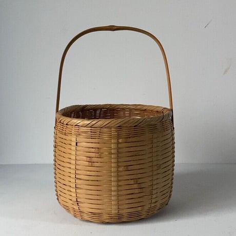 筒型持ち手付竹籠  22cm ワンハンドル竹編みかご  手提げカゴ 白木 竹細工 工芸品  手仕事 クラフト  木べら立て 屑籠  ほぼ完品