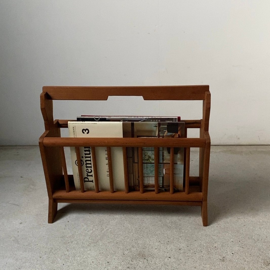 古い木製の雑誌入れ　古道具 fit=scale-down,w=1200