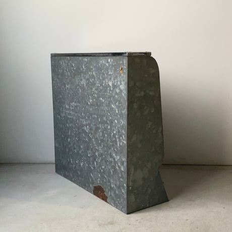アンティーク ショーケース  昭和初期 駄菓子 乾物 用 ガラスケース  3層硝子ケース  ブリキ/スチール／硝子  密閉保存ケース 完品範疇