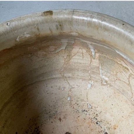 古い火鉢 33cm 茄子型 持ち手 足付き メダカ鉢 水栽培器 睡蓮鉢 ビオトープ鉢 ガーデニング 絞り釉 重ね掛け釉 二重掛け釉薬  堤焼き 古甕