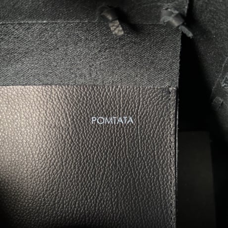 POMTATA ポンタタ  SAKU TOTE 'S  2WAYトートバッグ レザー シボ革 上質レザー ブラック ミニトート クロスショルダー 日本製 中古極美品