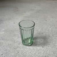 昭和期アンカーグラス グリーン 小サイズ 高さ約9cm SGF刻印~○A刻印 瓶ビール用グラス シンプルデザイン 気泡ガラス ヴィンテージグラス