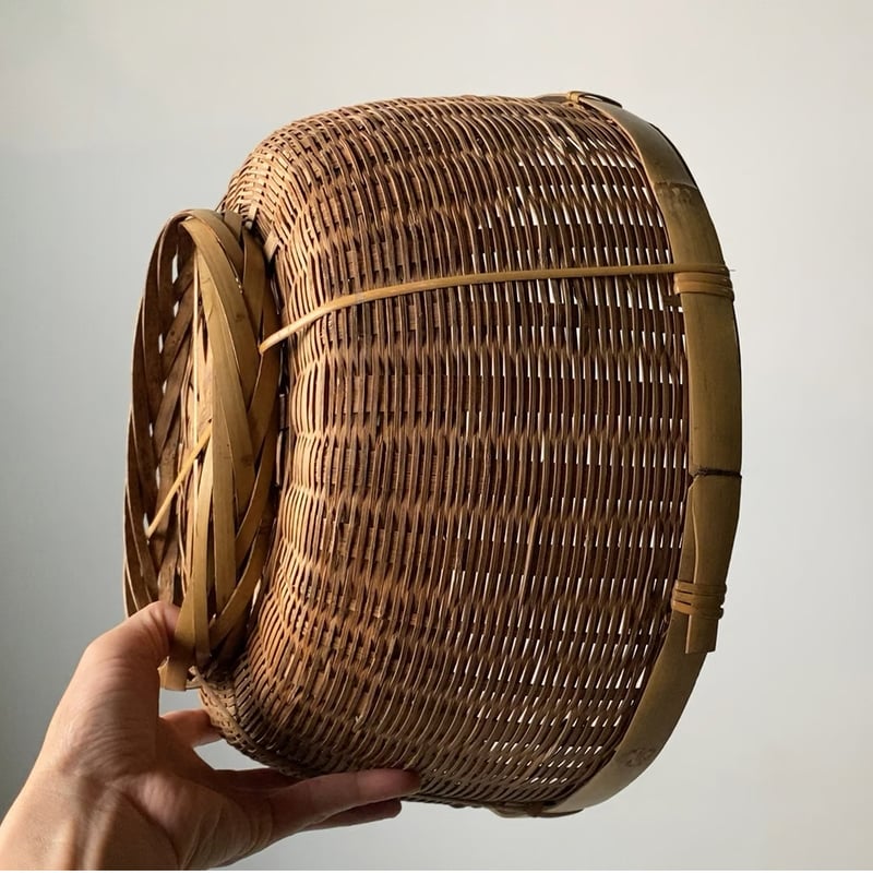 古い竹編みの飯籠 めしかご 水切り籠 野菜籠 幅約34cm 目飛び無く