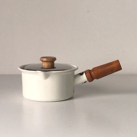 Noritake ノリタケ   ヴィンテージ 琺瑯(ホーロー) 片手鍋  ミルクパン  木製無垢持ち手  ホワイト ほぼデッドストック 未使用品