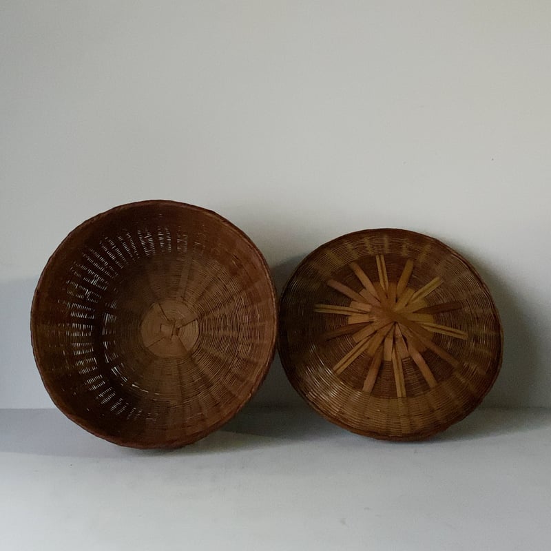 古い竹編の飯籠 めしかご 蓋付き竹籠 幅約31cm わずかな目飛びはある