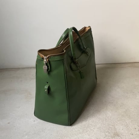 ヴィンテージ レザーバッグ  50s60s 当時物レザートート 革鞄 グリーンレザー ファスナーオープン カギあり インナーシミ外装美品範疇