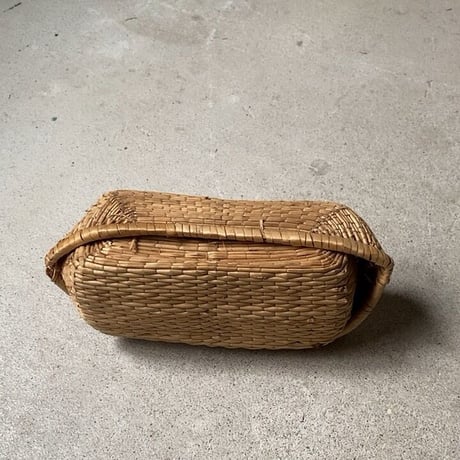 小さい柳行李 22cm  古い飯行李  おむすび箱  お弁当箱  ヴィンテージクラフト  昭和期