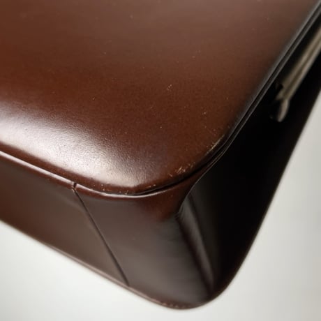 古いレザーのハンドバッグ  スムースレザー ブラウン がま口型 ヴィンテージバッグ フォーマル  中古良品
