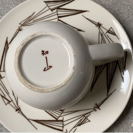 知山窯 コーヒーカップ&ソーサー5客セット 白磁＋幾何学模様絵付 ダークブラウン 傷無し完品