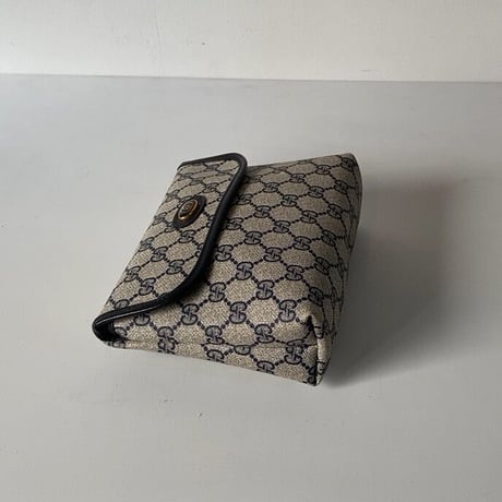 GUCCI オールドグッチ  GG柄コーティングキャンバス フラップ付ミニポーチ ネイビー  ヴィンテージポーチ 18.5cm