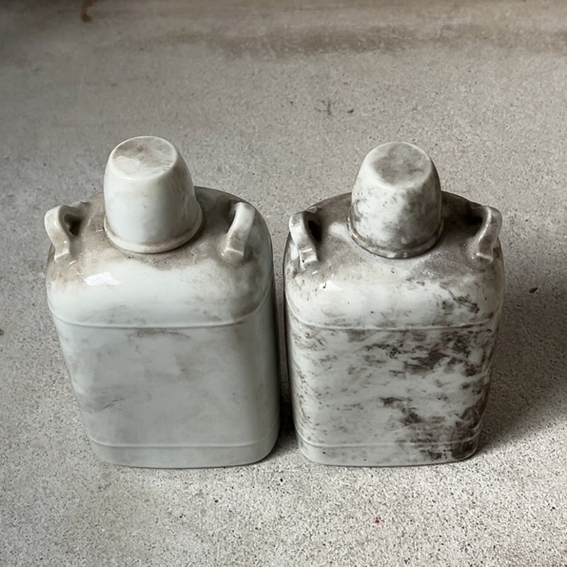 戦前 戦中 白磁の水筒 耳有り 東京レッテル 渡辺謹製 ねじ込み蓋 金属