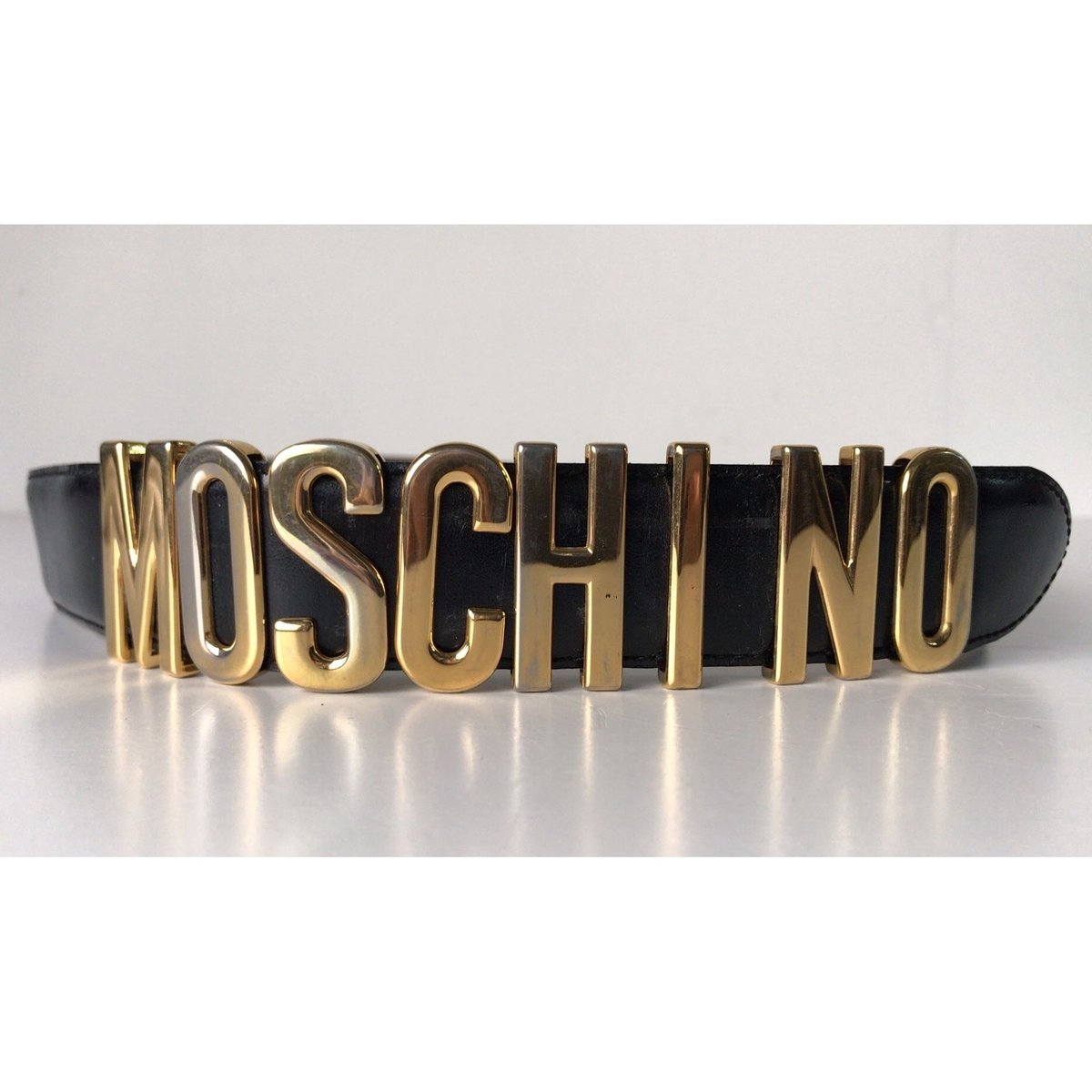 MOSCHINO モスキーノ ヴィンテージ ムーブ ロゴ プレート レザーベルト