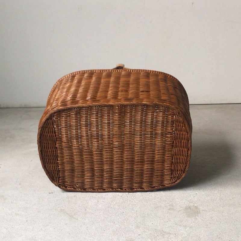 ヴィンテージ ラタン 買い物籠 編みかご 古いカゴ 籐巻き持ち手 花籠