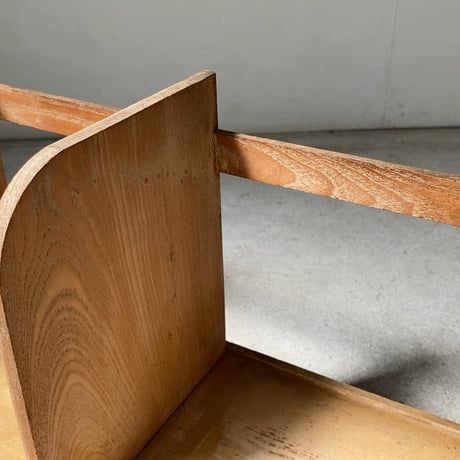 古い引出し付き本立て  白木 無塗装 無垢材  傾斜面 摘み無しデザイン シンプルデザイン 美品範疇
