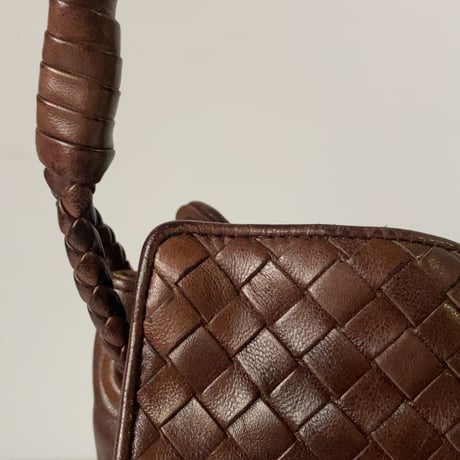 BOTTEGA VENETA ボッテガヴェネタ イントレチャート ハンドバッグ ワンショルダーバッグ レザー 焦げ茶 ブラウン レディース 中古品