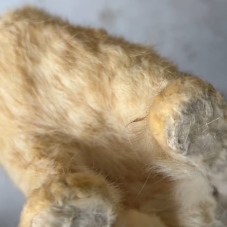 1970年代大丸販売品 猫の置物 リアルファー 茶虎 ヴィンテージドール 人形 剥製級のリアルさ  珍品