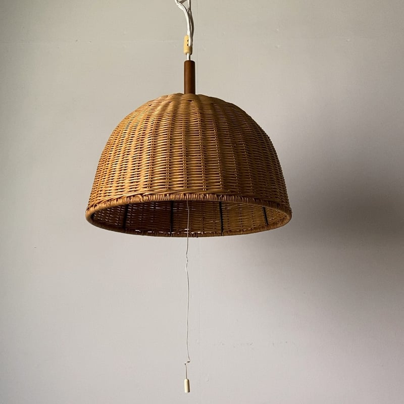 ラタン製 半ドーム型シェード ペンダント照明 3灯タイプ（メイン球2+豆