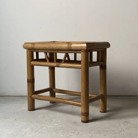 竹台  竹の花台. 置物台 茶道具  作業椅子 スツール  工芸品 民芸品 竹工芸 手仕事  安定感あり  ガタつき無し  完品