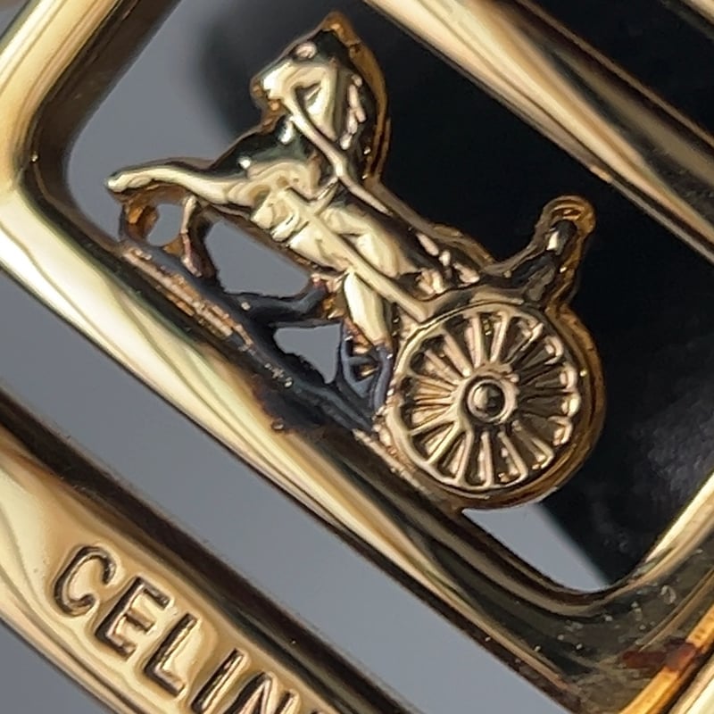 CELINE セリーヌ ベルト ゴールド バックル 馬車金具 ロゴ セリーヌ CELINE 馬車金具 ベルト レザー ブラック ゴールド