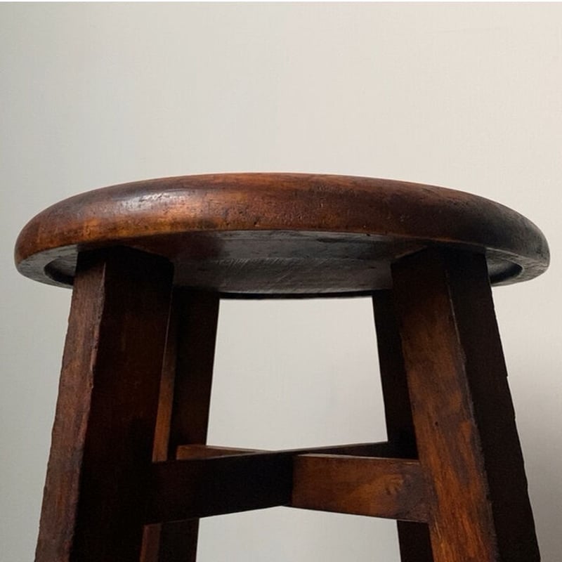アンティーク丸椅子 広葉樹座面 二段櫓 黒ヤケ飴色トロトロ絶品