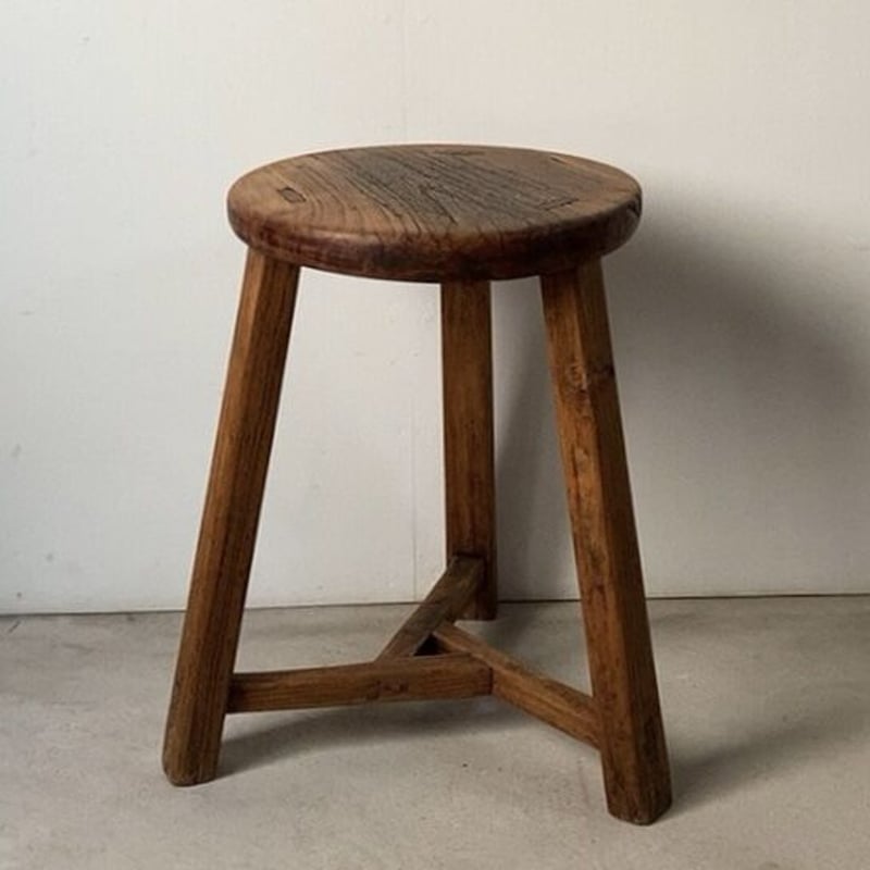 アンティーク 3レッグ 丸椅子 木製無垢 古いスツール 厚めの無垢材