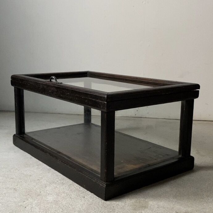 ガラスケース　ショーケース　木製　ゆらゆらガラス　レトロ　アンティーク fit=scale-down,w=1200