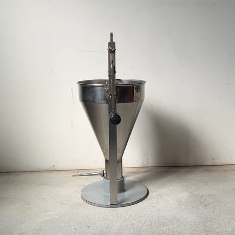 シュークリーム用充填機  洋菓子店 業務用 クリーム注入機械 シュークリーム注入器 パティシエ プロ仕様 中古美品 実用品