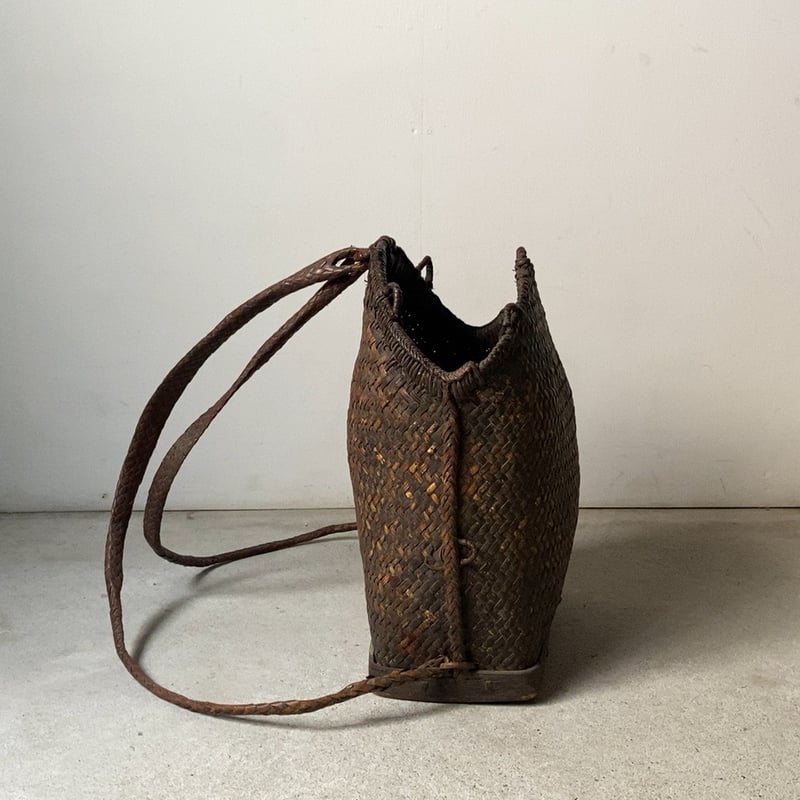 フィリピンアンティークかご　民芸品 フィリピン イフガオ族 竹製バスケット かご 民藝 民芸 古道具