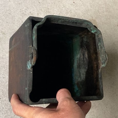 古い持ち手付銅器  手炉 手炙り 炭入れ コンロ 茶道具 赤銅 古銅 花器 幅約13.5cm