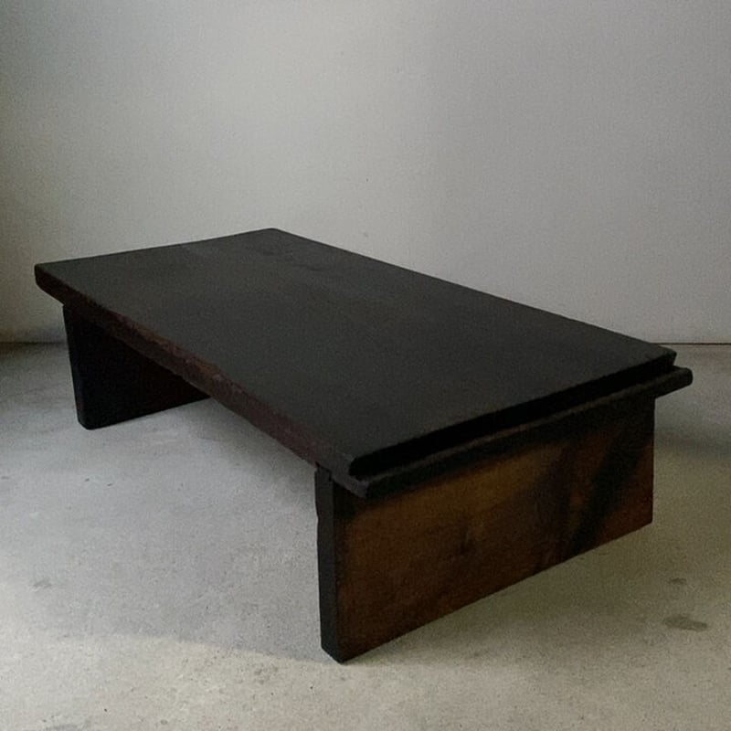 アンティークトチ材 文机 古家具 無垢材 ダークブラウン センターテーブル 古い継ぎテーブル 黒光トロトロの文机 分厚くゴツい無垢材が迫力十分