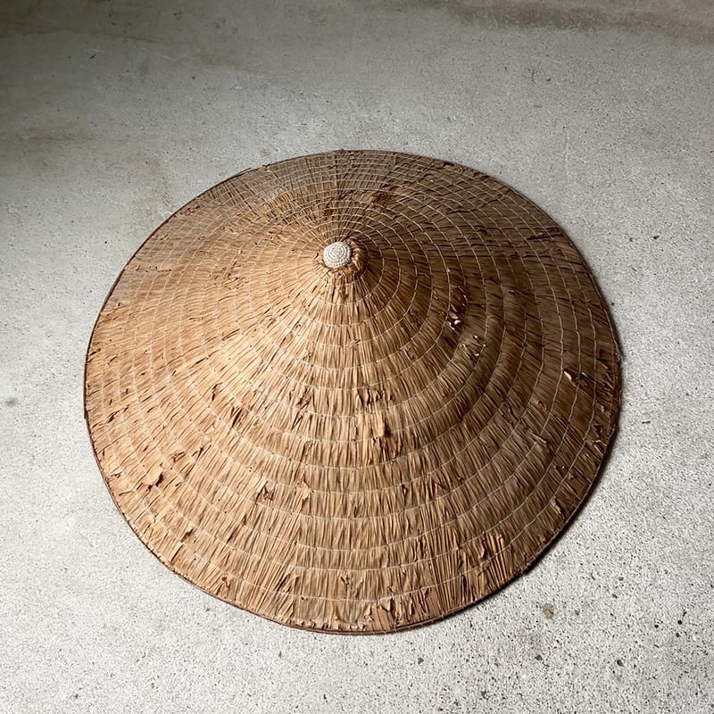 古い菅笠 すげ笠 田植え傘 日除笠 農作業 野良傘 案山子 つの笠 時代傘