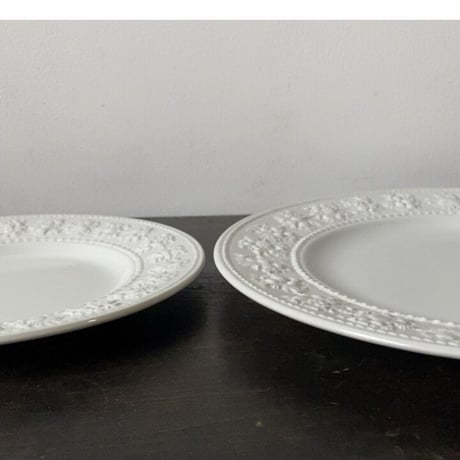 WEDGWOOD ウェッジウッド フェスティビティ(1枚の価格) プレート 27cm アイボリー 90sヴィンテージ イギリス製 made in england   ストック41枚