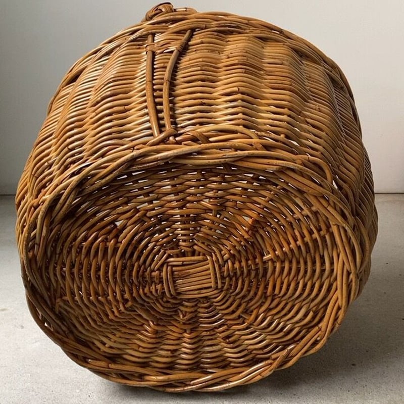 ラタン製巨大ワンハンドルランドリーバスケット48cm ラタン製巨大ワンハンドルランドリーバスケット48cm
