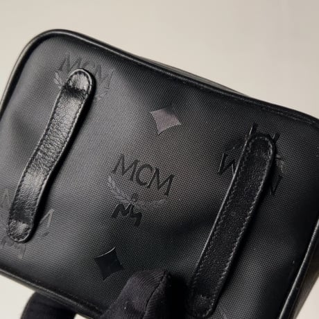 MCM オールドエムシーエム ヴィセトス柄 モノグラム ブラック ミニポーチ ナイロン/レザー コンビ  化粧ポーチ 小物入れ カメラケース  中古美品