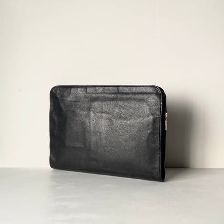 Burberrys バーバリーズ  クラッチバッグ  ブラックレザー インナーはノバチェック仕立  オールドバーバリー ヴィンテージバーバリー セカンドバッグ エンボスロゴ 中古良品