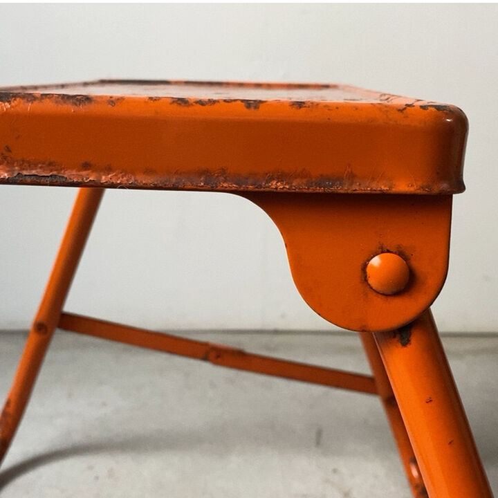 1138 ヴィンテージ　古い鉄の踏み台　ステップ　陳列棚　レトロ　アイアン　階段 1138 ヴィンテージ 古い鉄の踏み台 ステップ 陳列棚 レトロ アイアン 階段