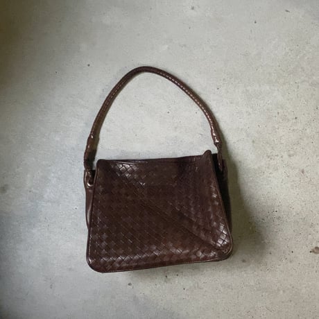 BOTTEGA VENETA ボッテガヴェネタ イントレチャート ハンドバッグ ワンショルダーバッグ レザー 焦げ茶 ブラウン レディース 中古品