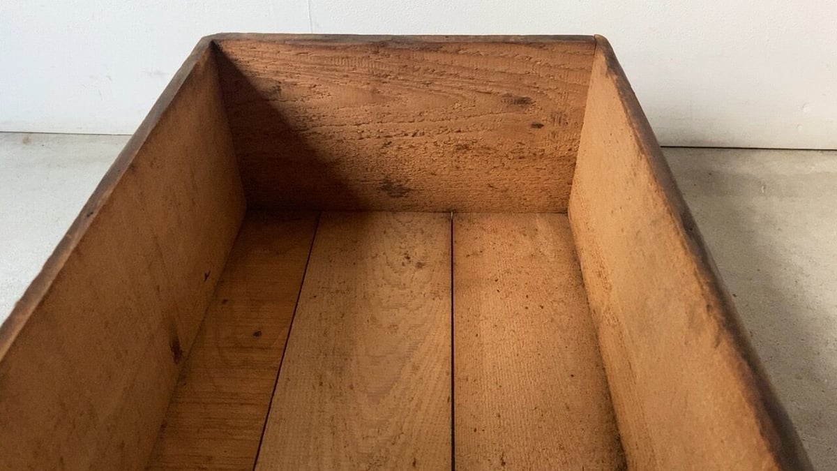 ASAHI BEER アサヒビール 古い木箱 昭和期 黒ヤケした木肌